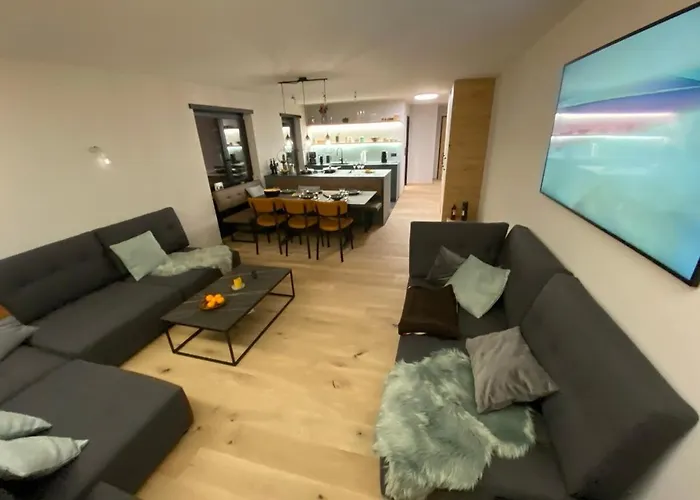 公寓 Creatini Mountain