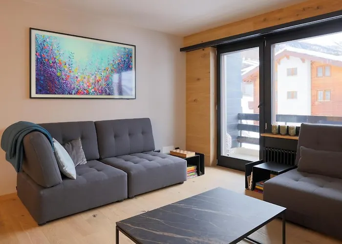 Creatini Mountain 公寓 *